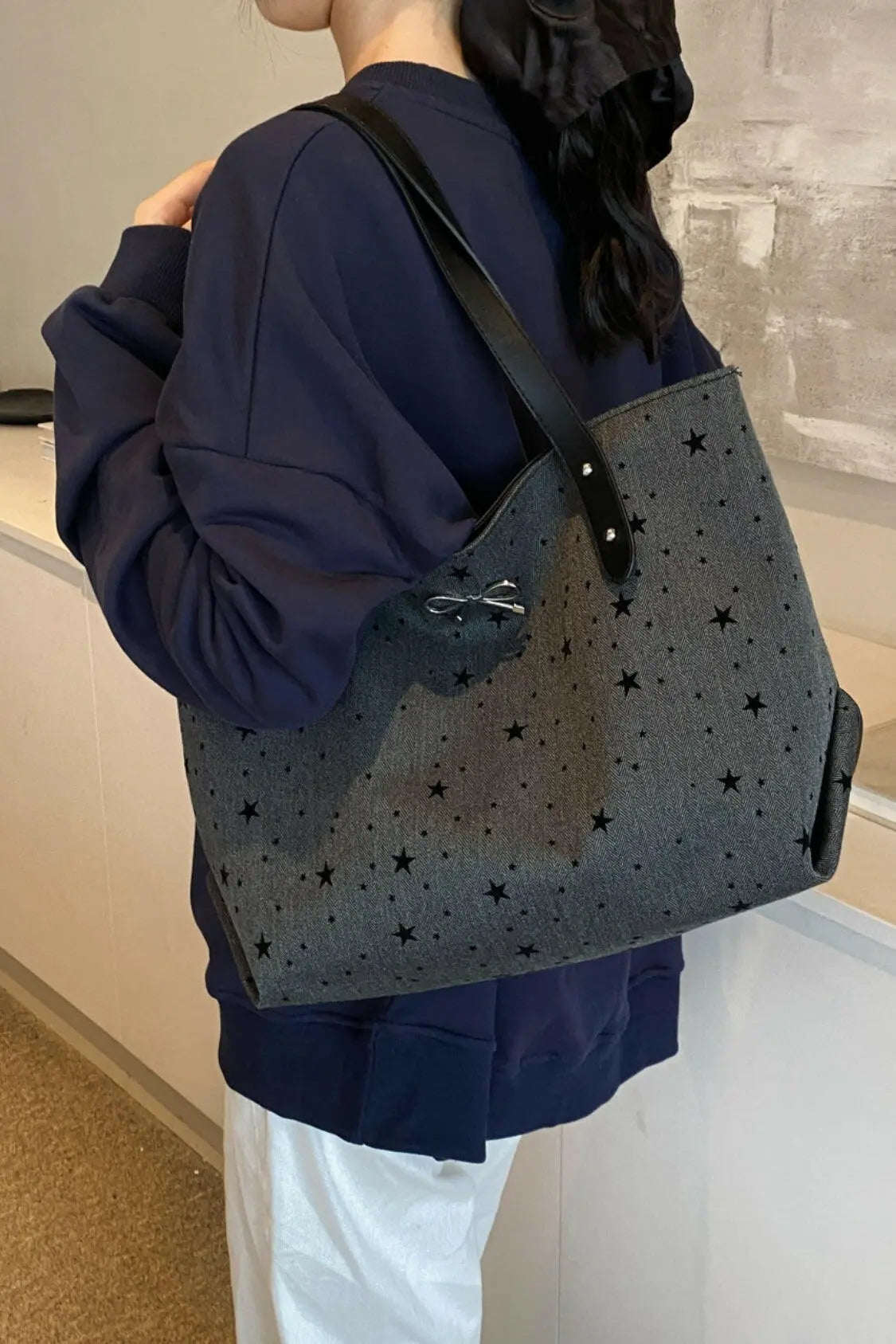 Polyester Bow Polka Dot Tote Bag.
