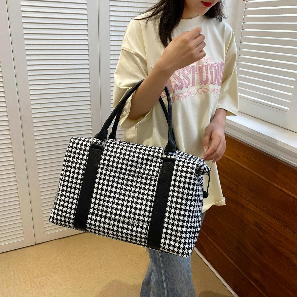Houndstooth Canvas Travel Bag.