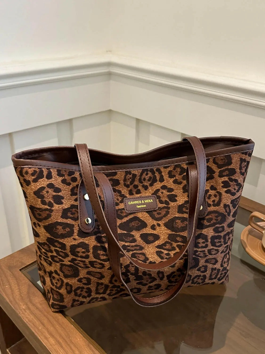 Leopard Polyester Tote Bag.