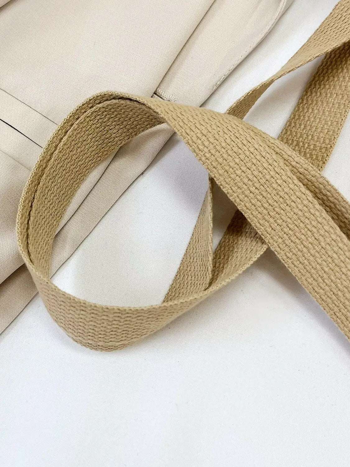 Straw Woven Tote Bag.