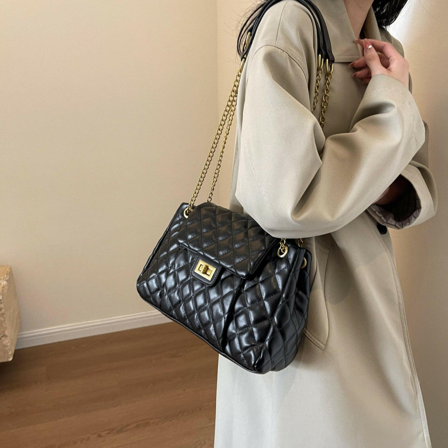 PU Leather Shoulder Bag.