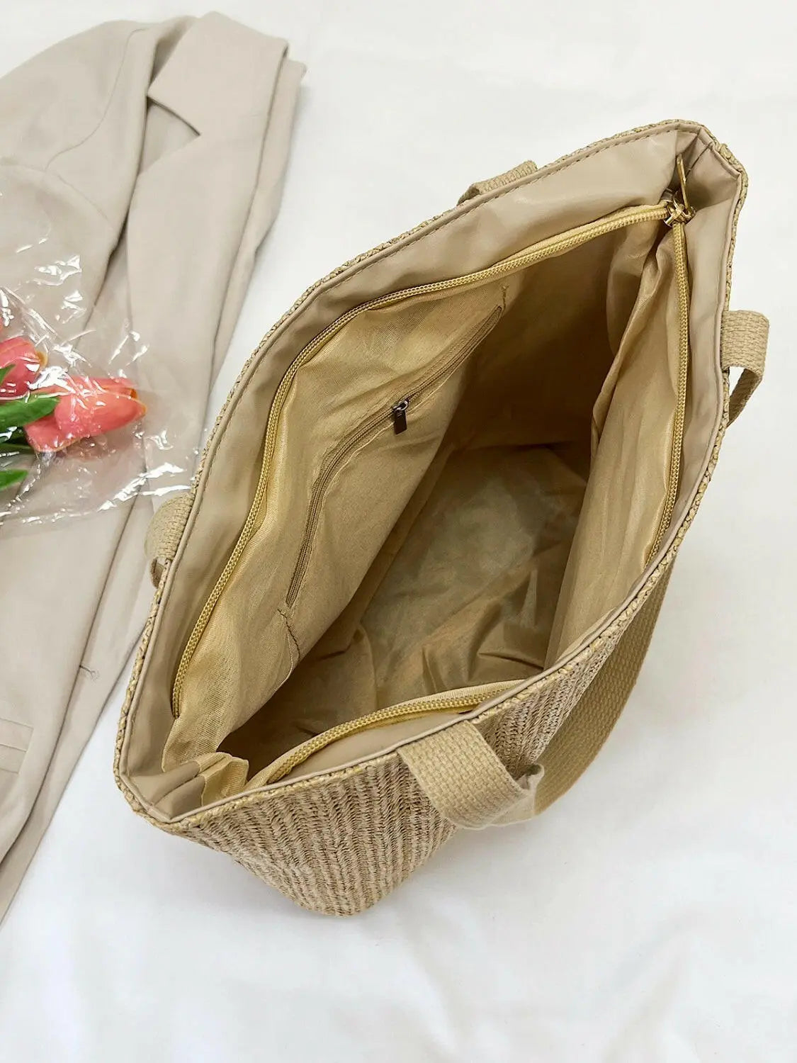 Straw Woven Tote Bag.