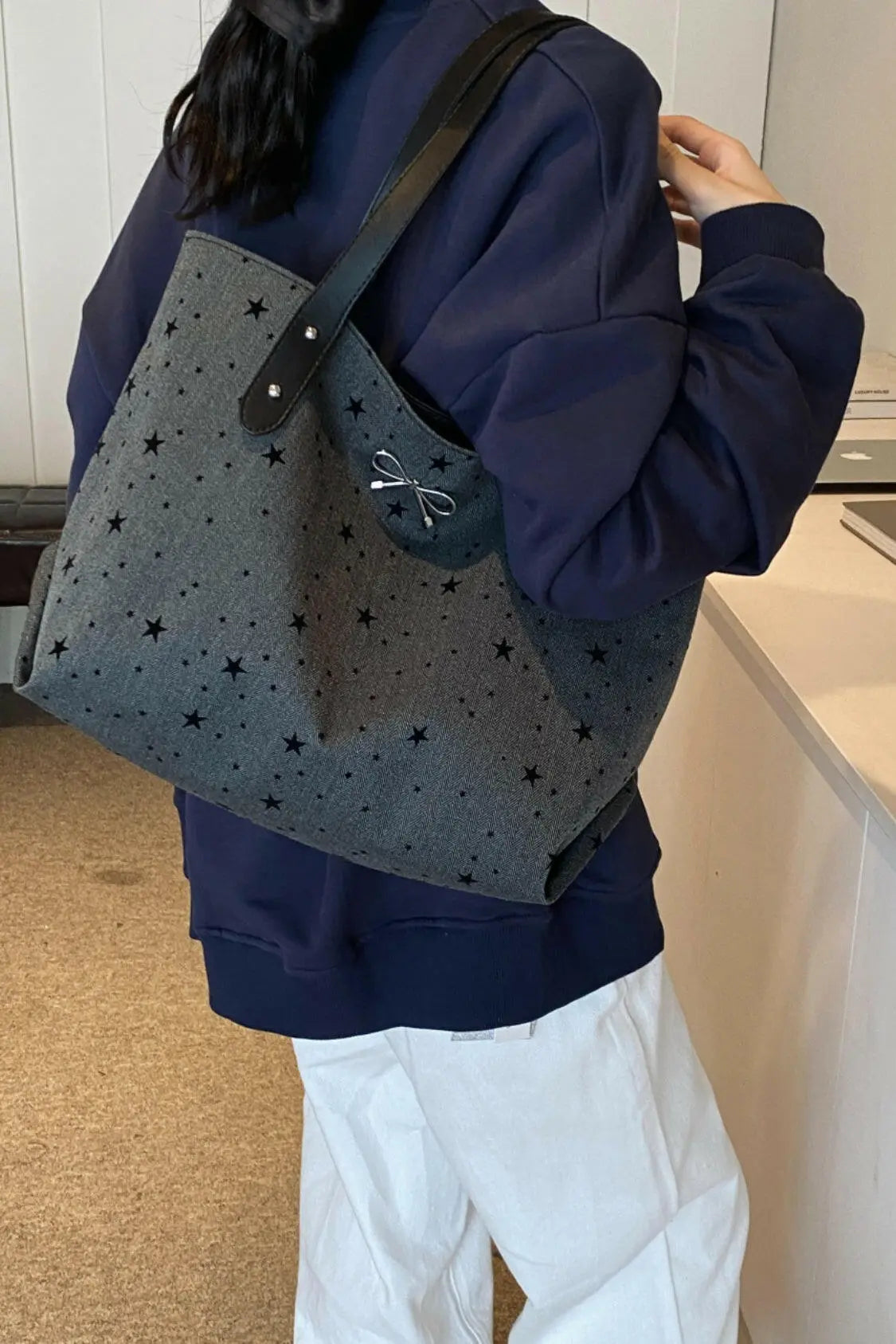 Polyester Bow Polka Dot Tote Bag.
