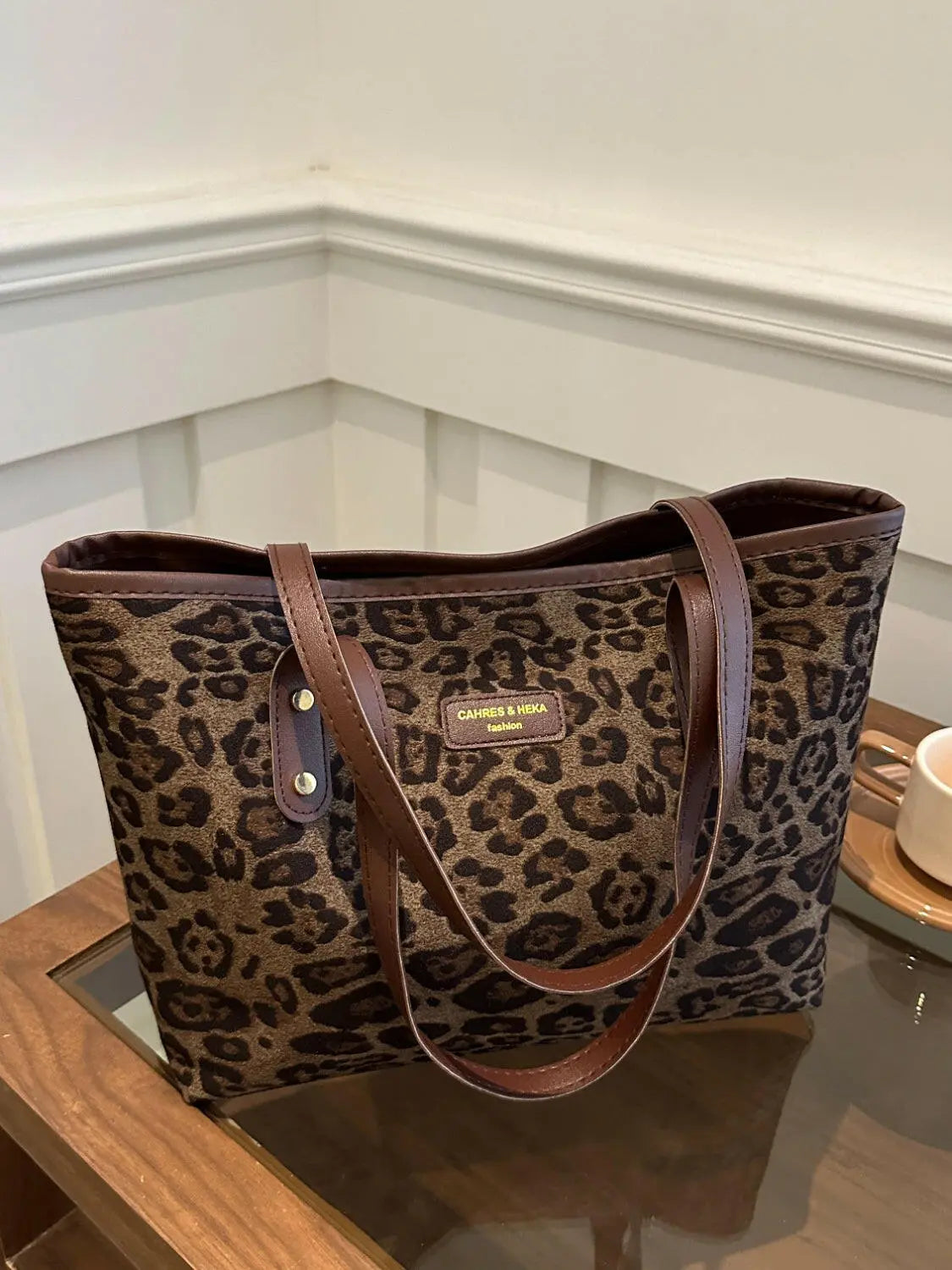 Leopard Polyester Tote Bag.