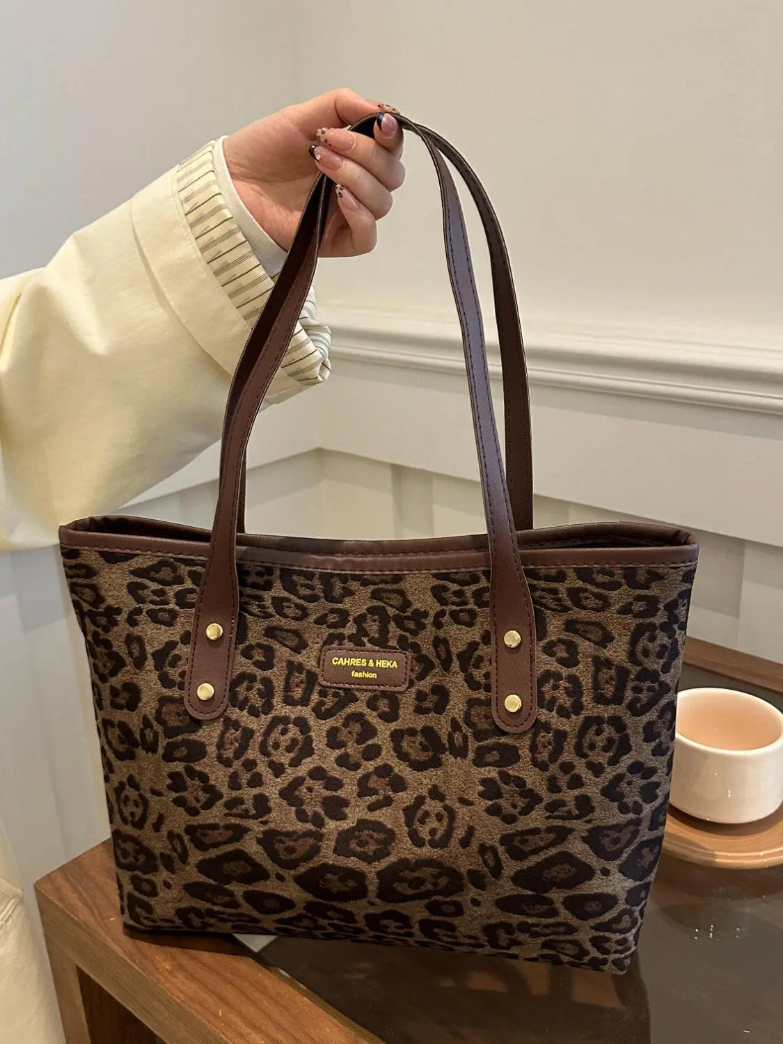 Leopard Polyester Tote Bag.