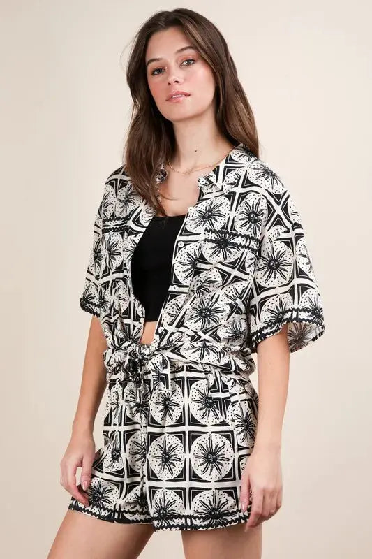 VERY J Plus Size Tropical Printed Shirt Top & Shorts Set.