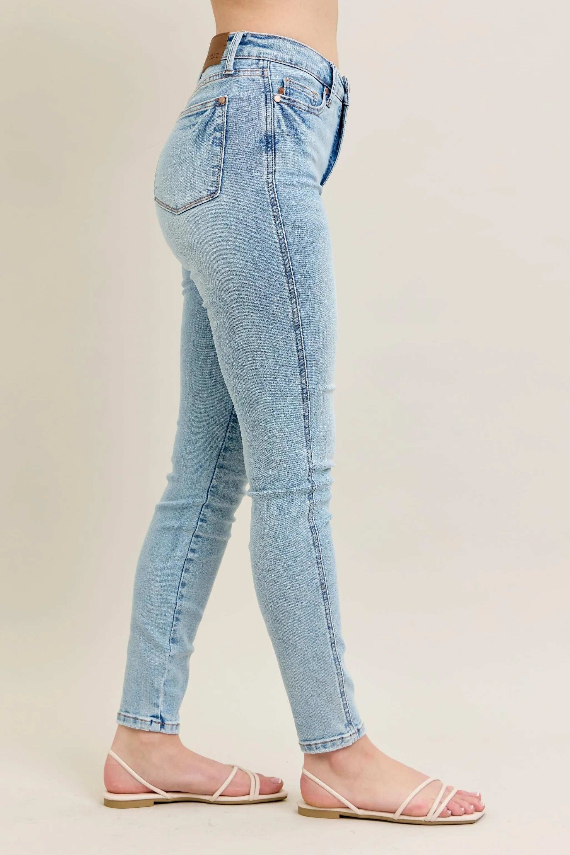 Judy Blue Full Size Mr Tummy Control Vintage Wash Skinny Jeans Plus Size - Premium Women / Jeans & Denim from Trendsi - Just $64.99! Shop now at Handbags Specialist Headquarter