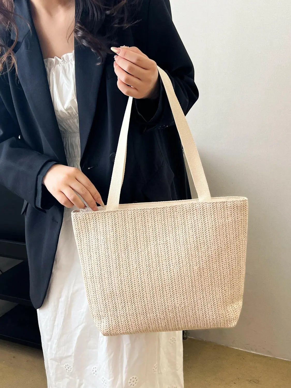 Straw Woven Tote Bag.