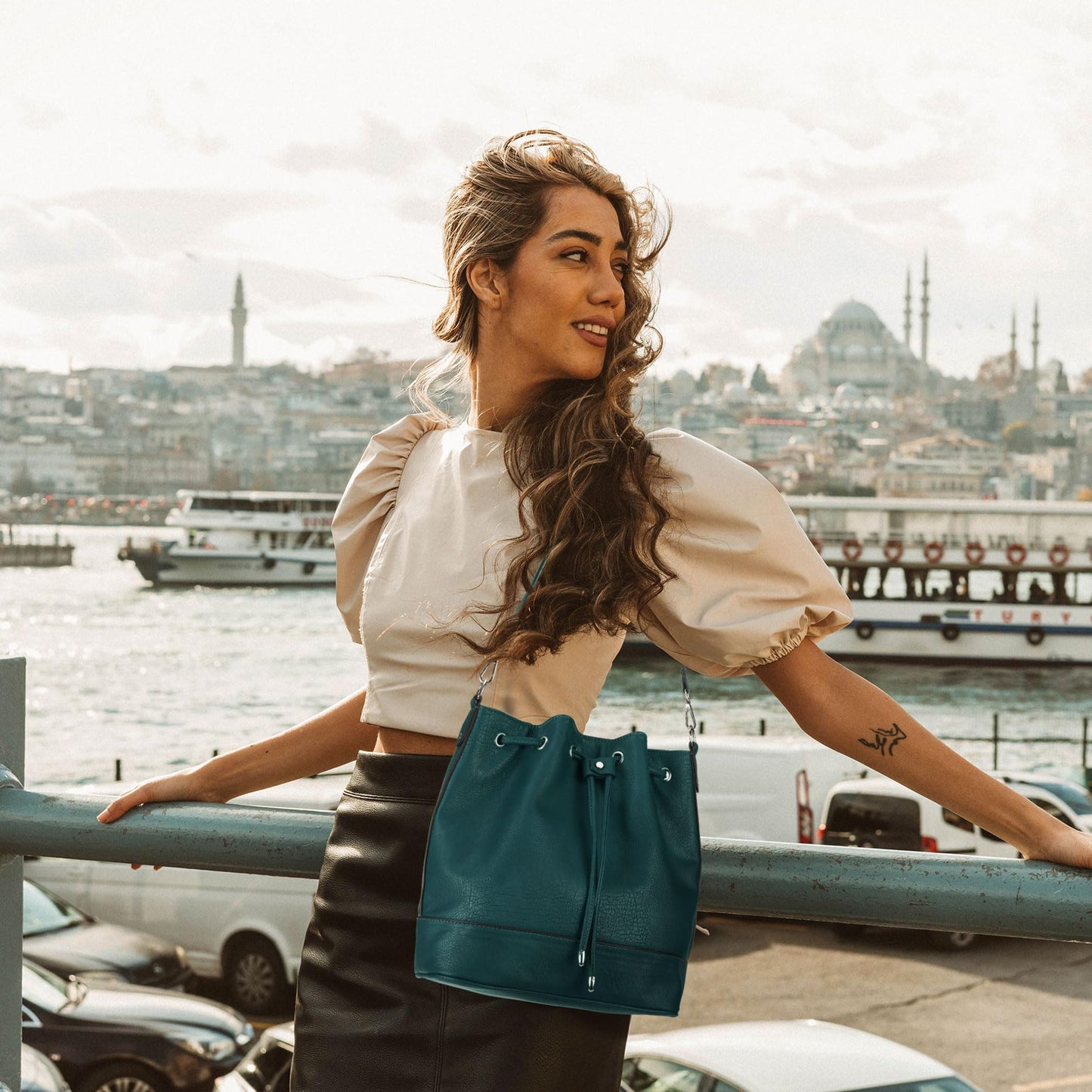 AFKOMST Chic Leather Bucket & Crossbody Bag Set