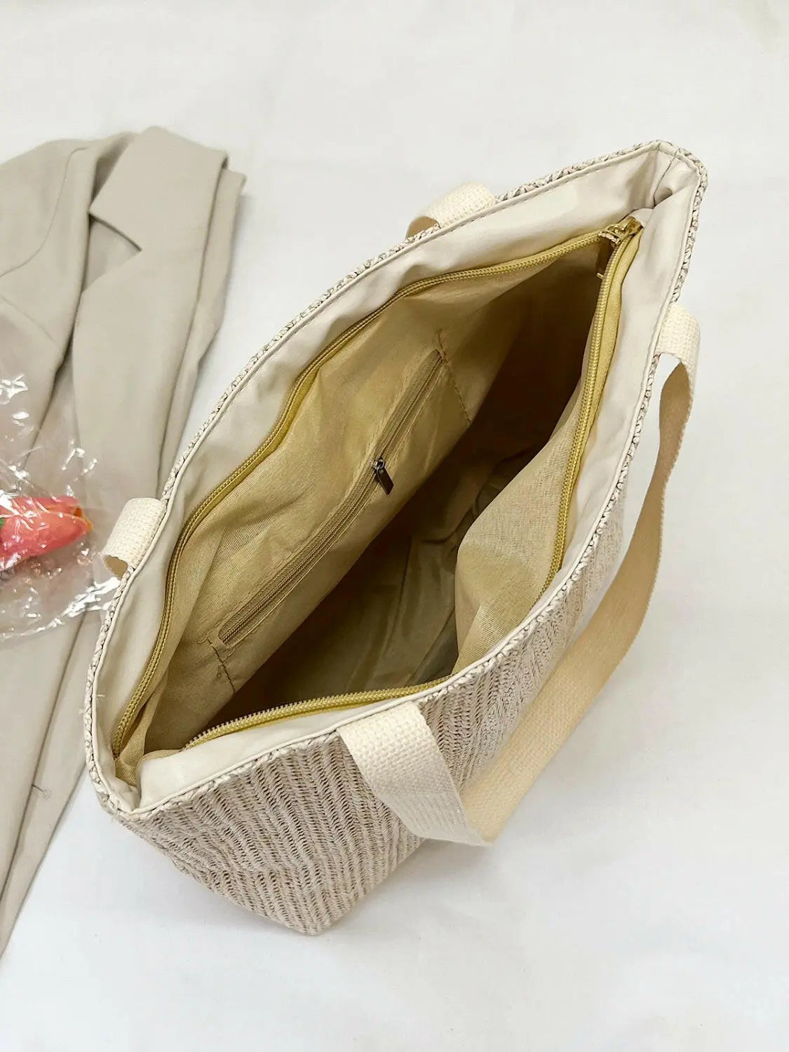 Straw Woven Tote Bag.