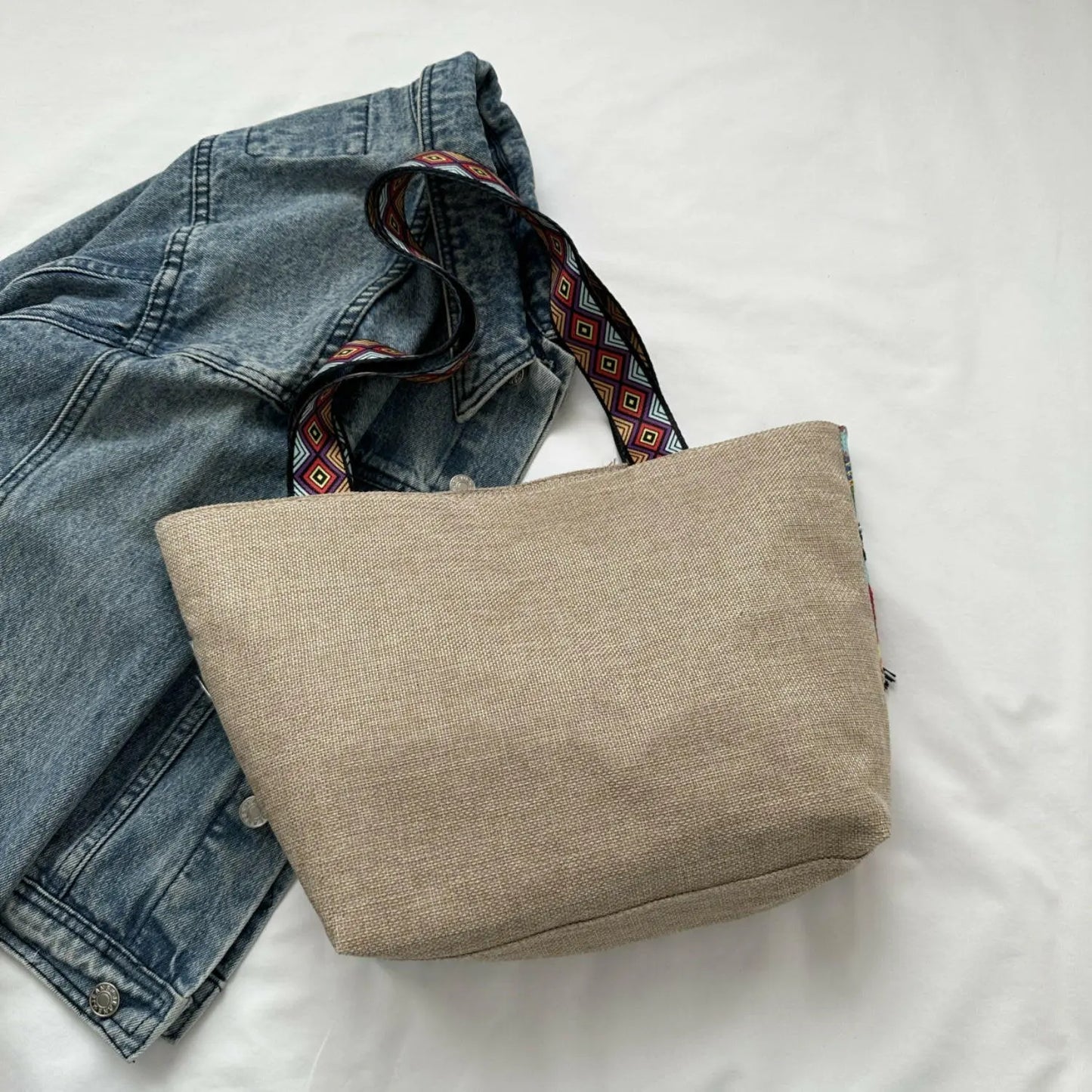 Printed Tassel Detail Tote Bag.