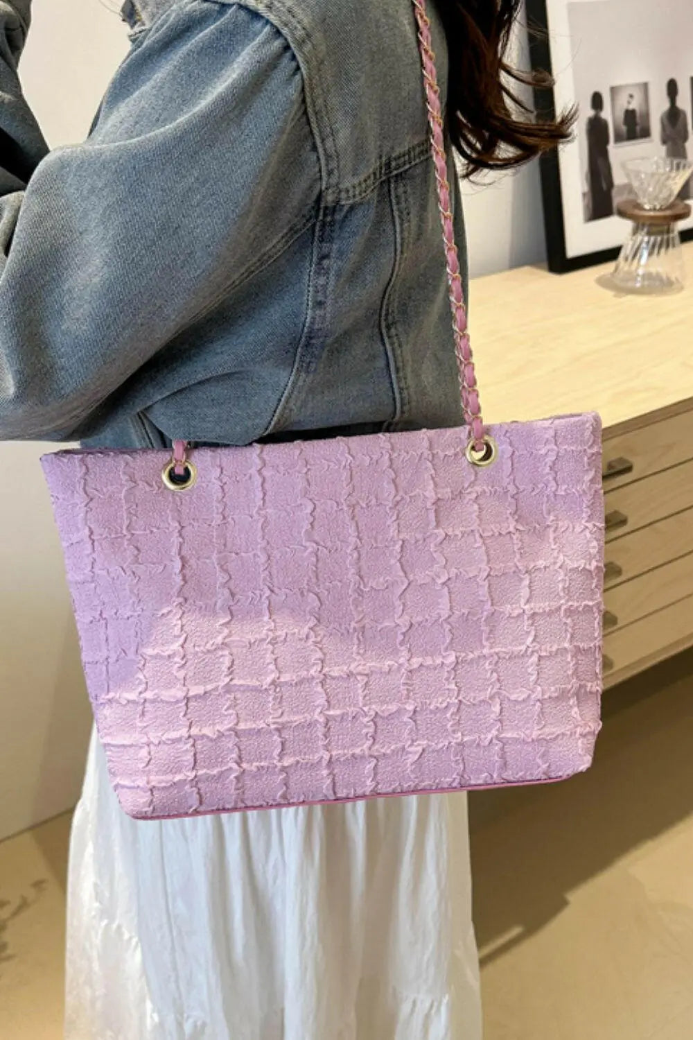 Polyester Texture Chain Tote bag.