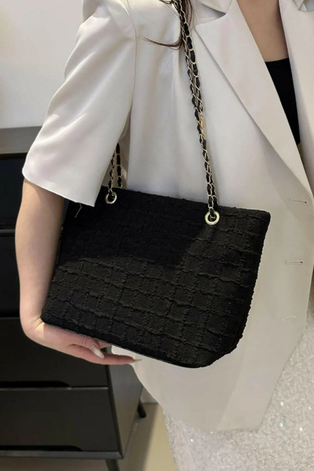 Polyester Texture Chain Tote bag.