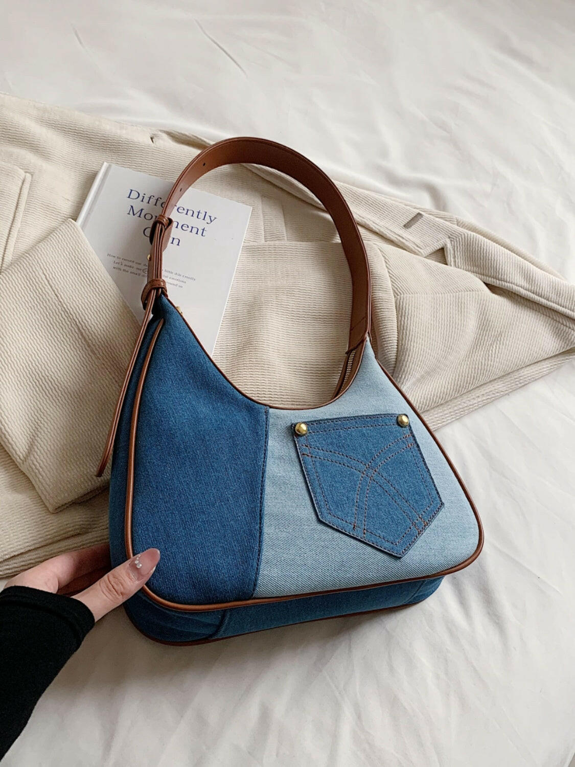 Color Block Adjustable Strap Shoulder Bag.