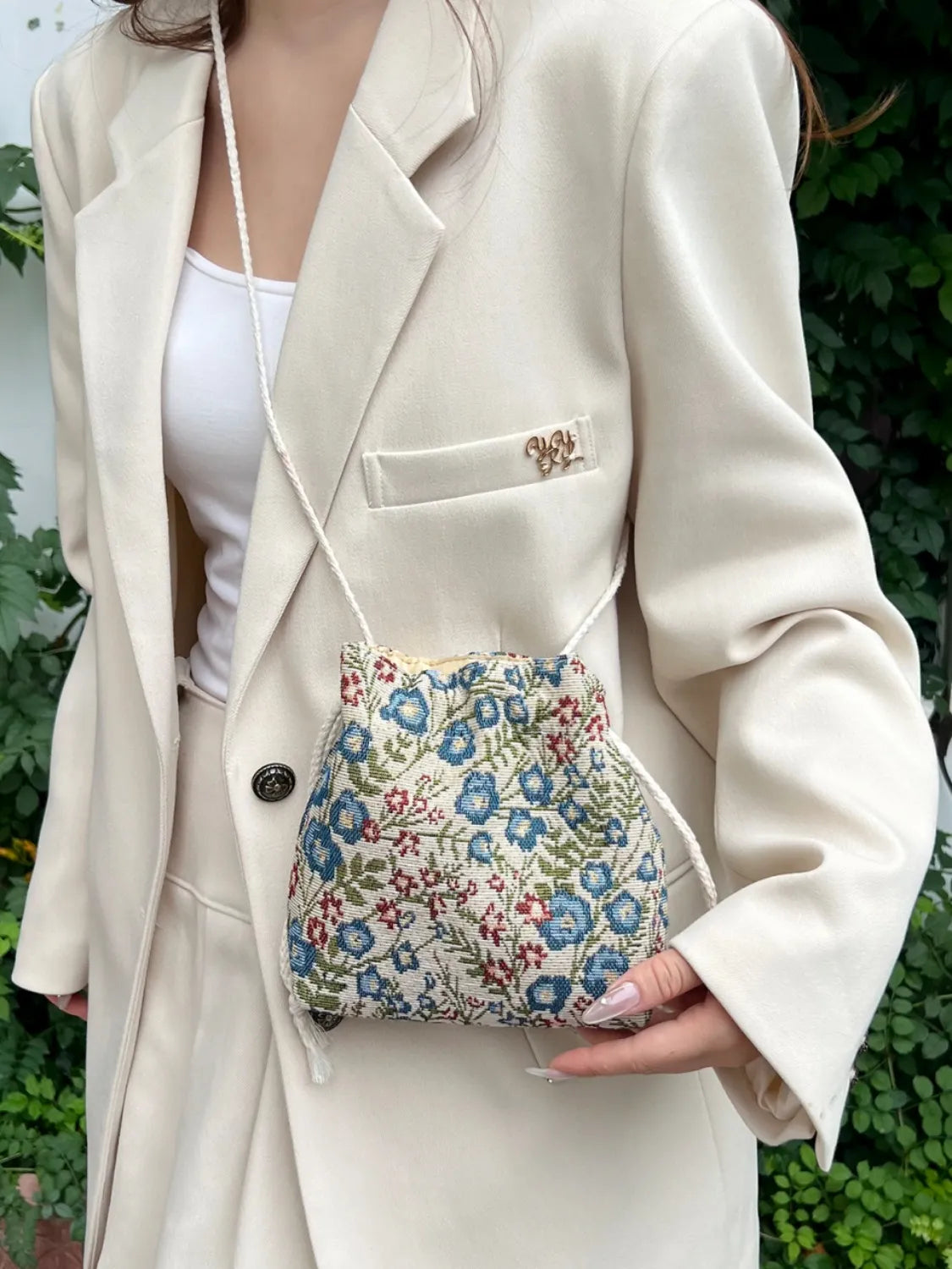 Rope Drawstring Floral Bucket Bag.