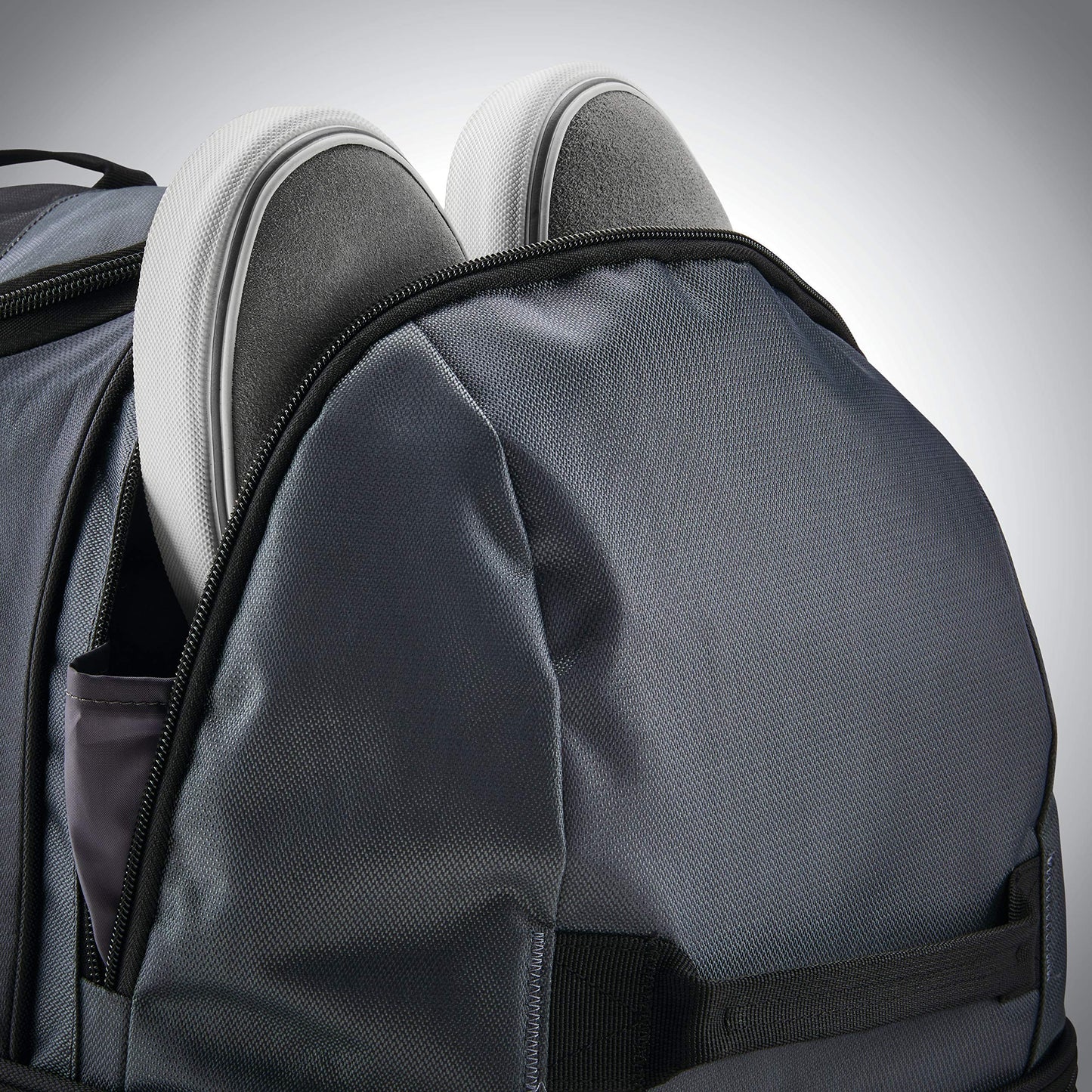 Andante 2 Rolling Duffel - 22 Sleek Black Travel Bag