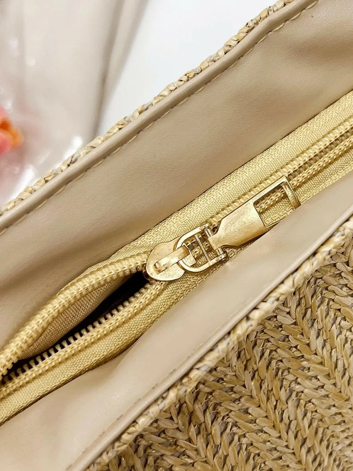 Straw Woven Tote Bag.