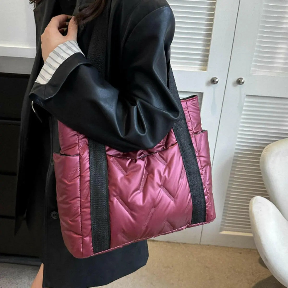 Polyester Tote Bag with Zipper.