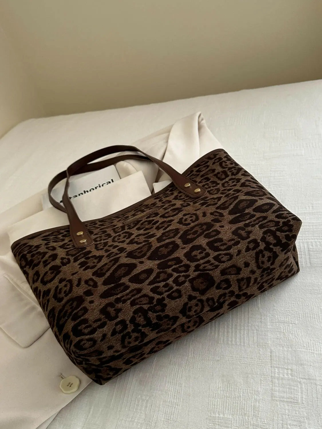 Leopard Polyester Tote Bag.