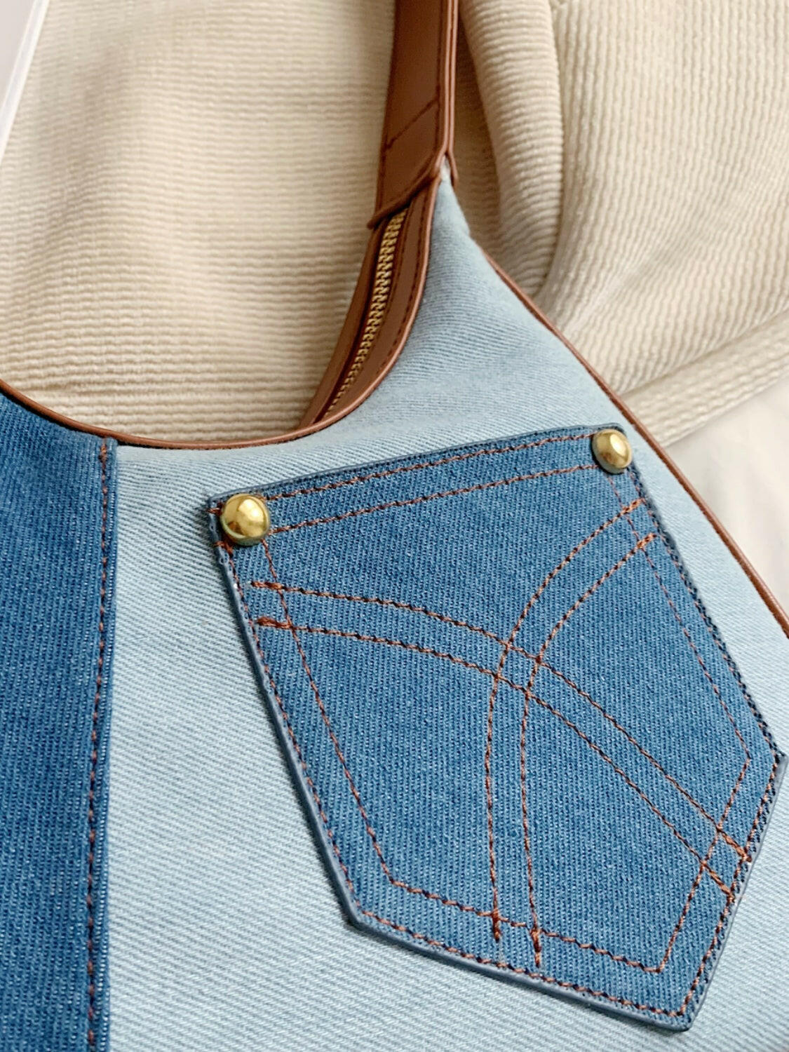 Color Block Adjustable Strap Shoulder Bag.