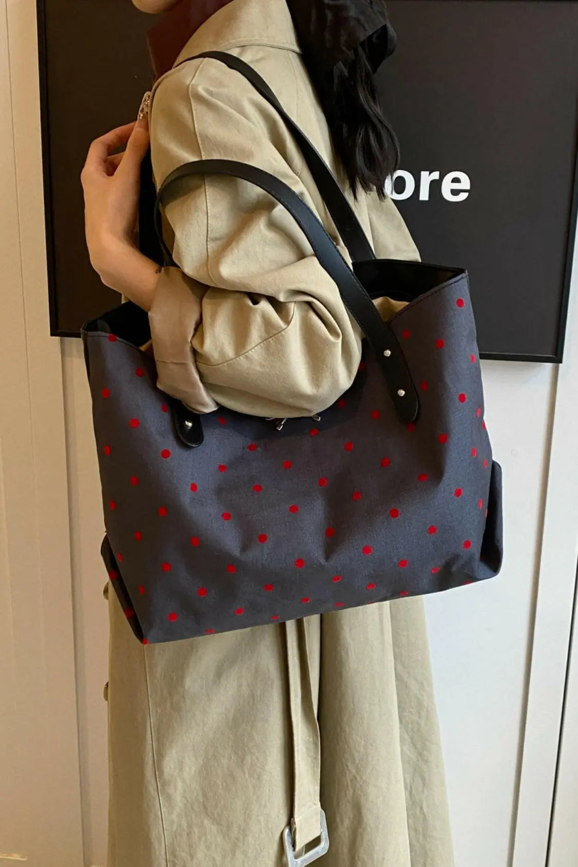 Polyester Bow Polka Dot Tote Bag.