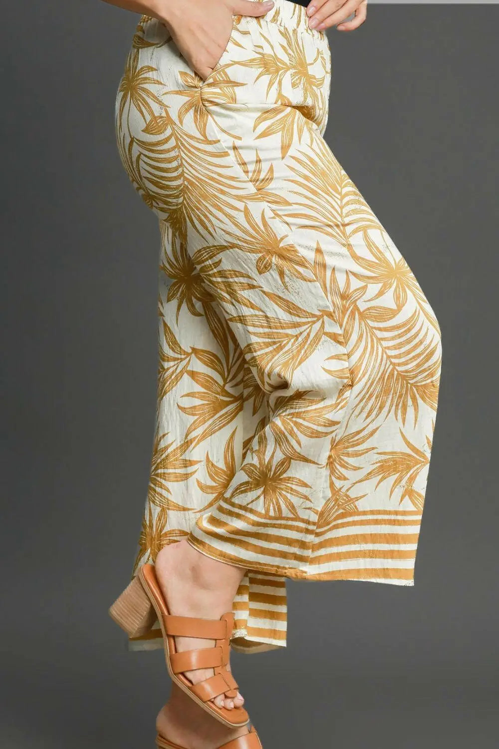Umgee Full Size Tropical Print Wide Leg Pants Plus Size.