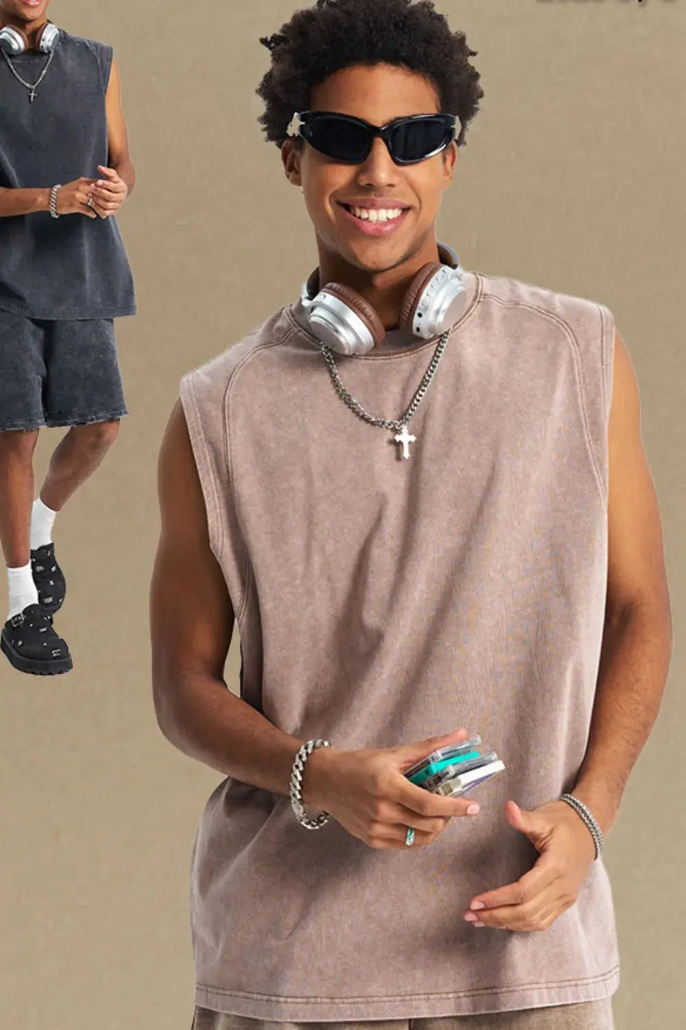 Men's Round Neck Solid Color Tank.