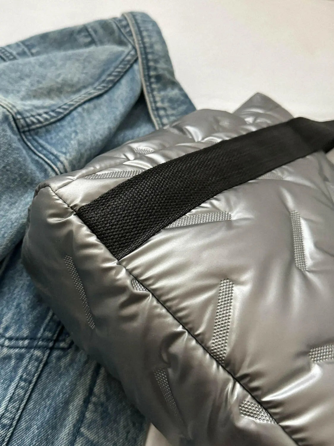 Solid Color Tote Bag with Side Pockets.