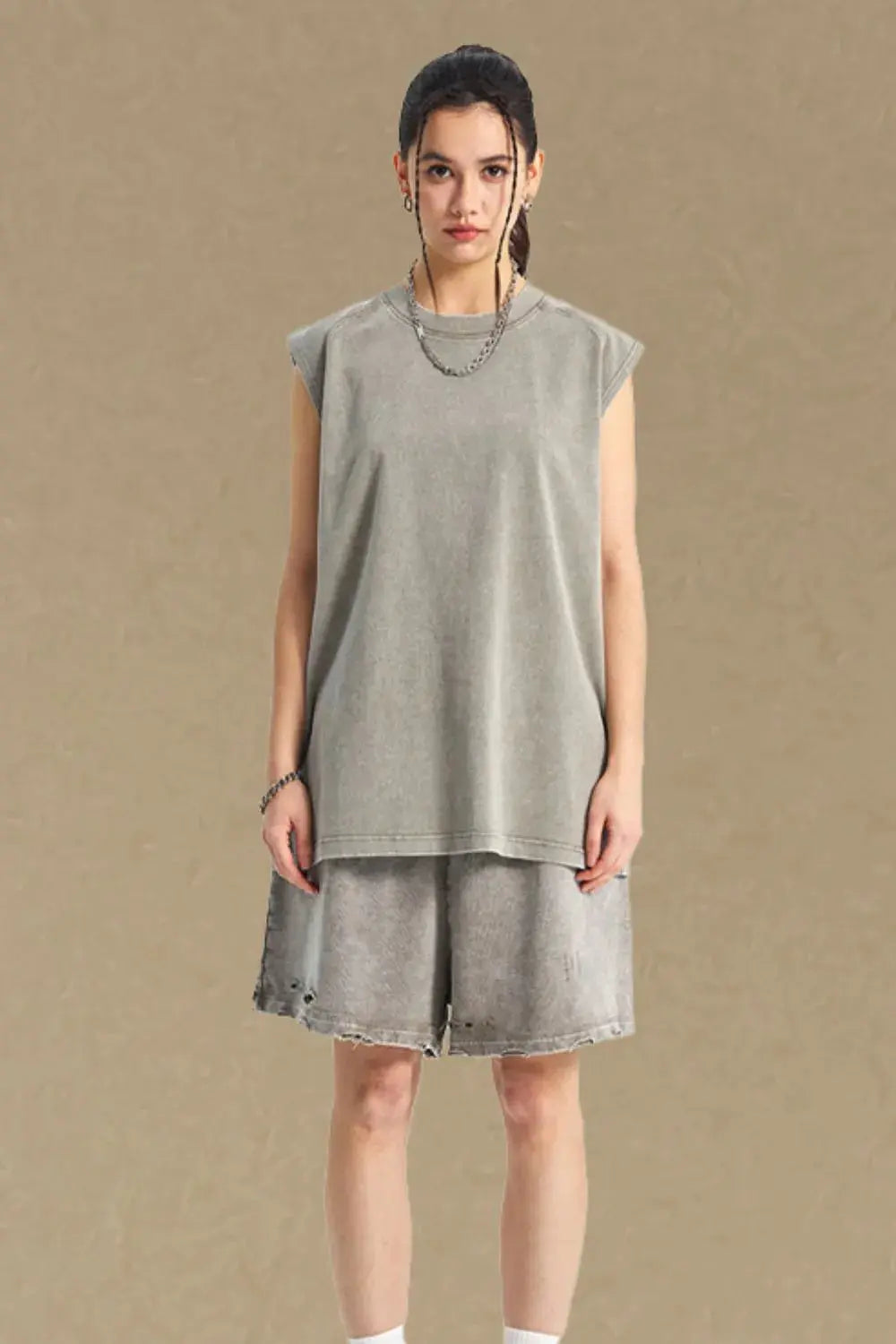 Men's Round Neck Solid Color Tank.