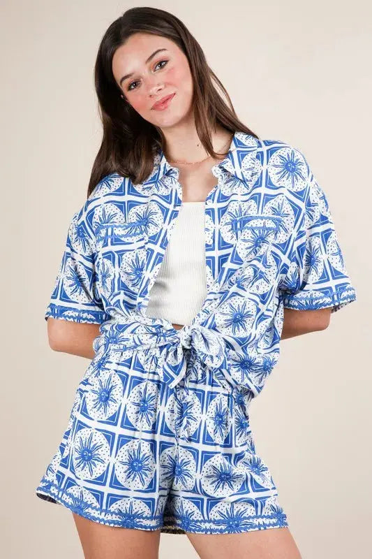 VERY J Plus Size Tropical Printed Shirt Top & Shorts Set.