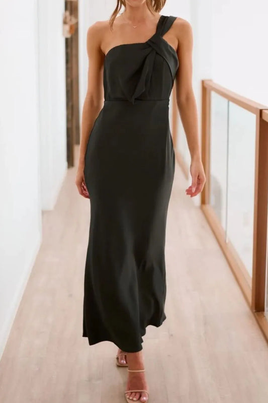 Single Shoulder Sleeveless Maxi Dress - Premium Maxi Dress from Trendsi - Just $29.99! Shop now at Handbags Specialist Headquarter