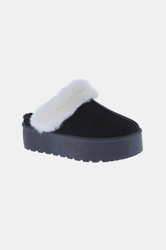 Weeboo Thick Bottom Fur Trim Snow Slippers - Premium Bottoms from Trendsi - Just $26.20! Shop now at Handbags Specialist Headquarter