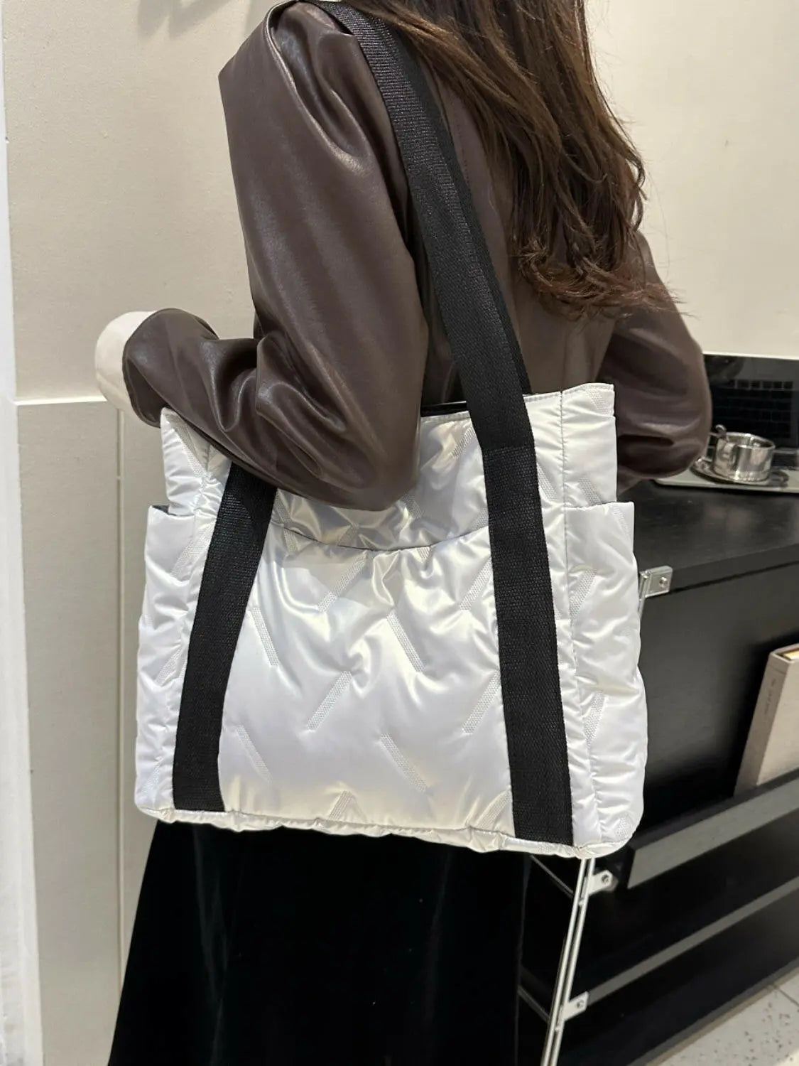 Solid Color Tote Bag with Side Pockets.