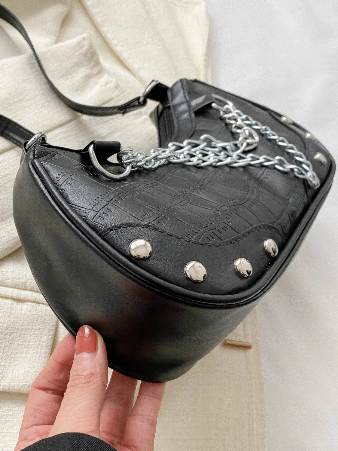 Chain PU Leather Shoulder Bag.