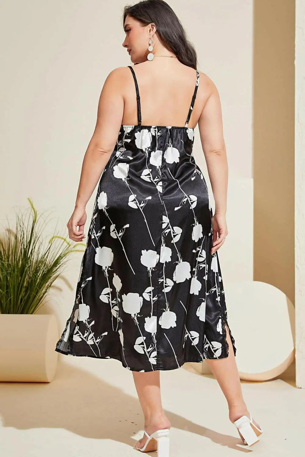 Plus Size Floral Lace Trim Side Slit Night Dress.
