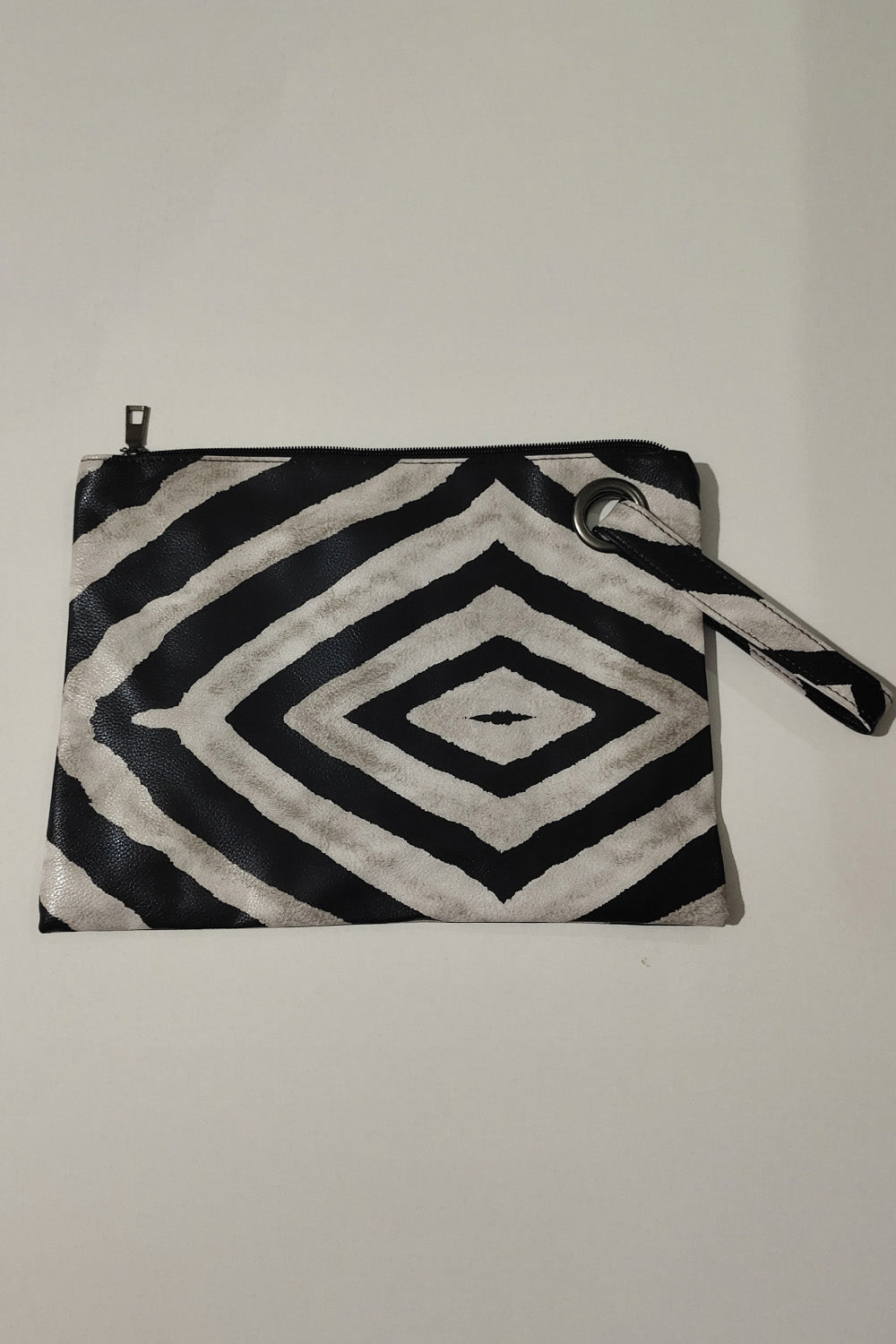 Carry Your Love Plaid Wristlet - Premium Handbags from Trendsi - Just $19.99! Shop now at Handbags Specialist Headquarter