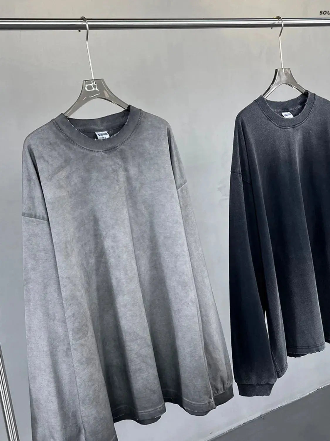 Men's Round Neck Gradient T-Shirt.