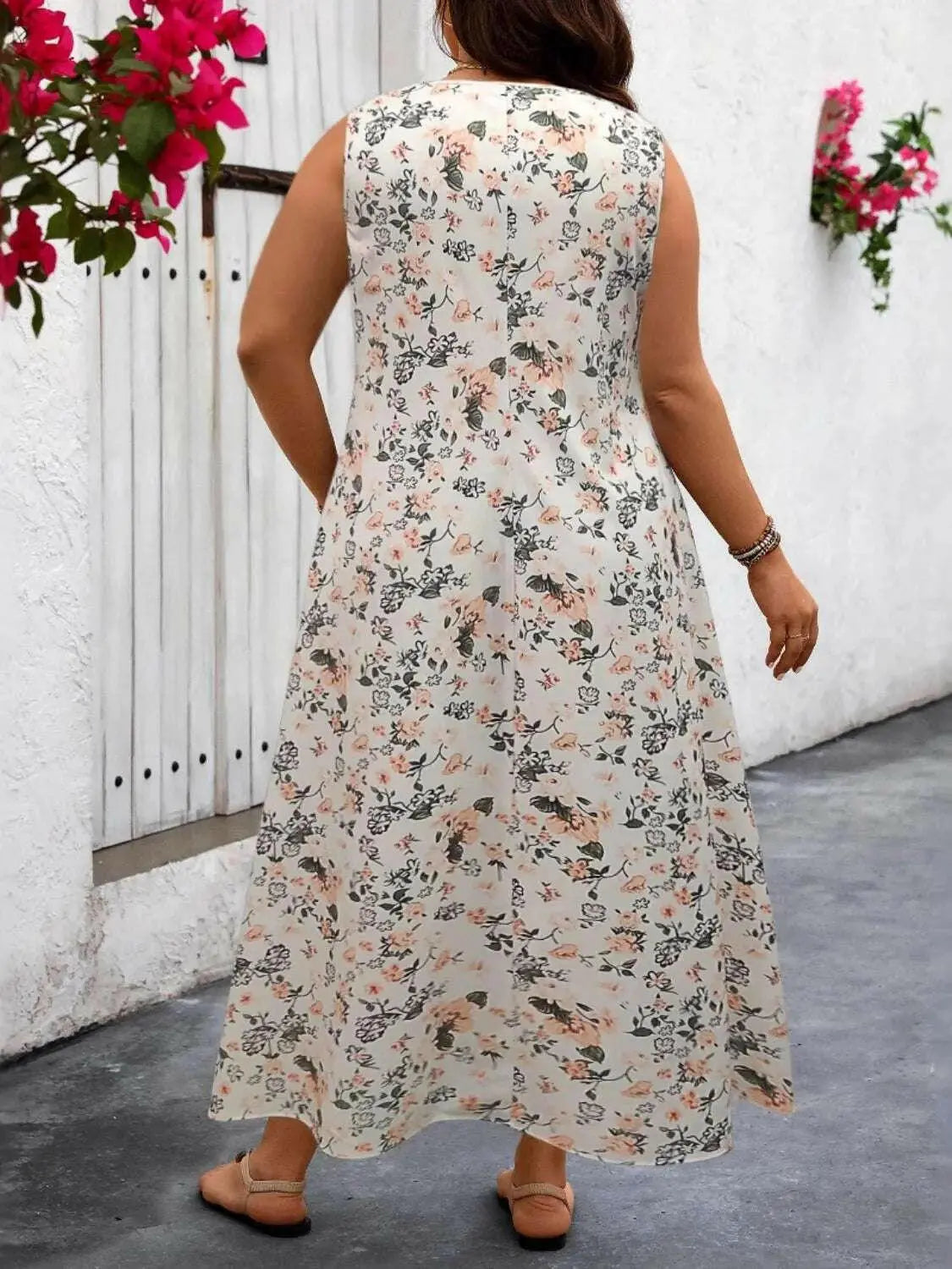 Plus Size Floral Tank Dress with Pockets.
