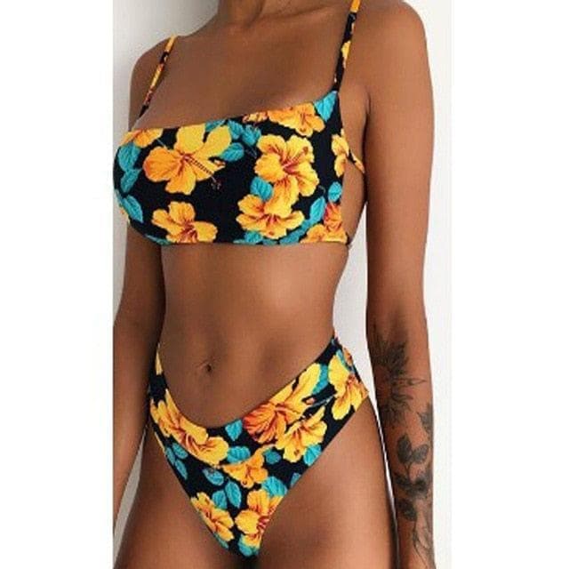Off The Shoulder Print Ruffled Bikini Mujer 2018 New Sexy Swimwear Women Swimsuit Brazilian Bikini Set Thong Biquinis - Premium Women swimsuit from eprolo - Just $22.18! Shop now at Handbags Specialist Headquarter